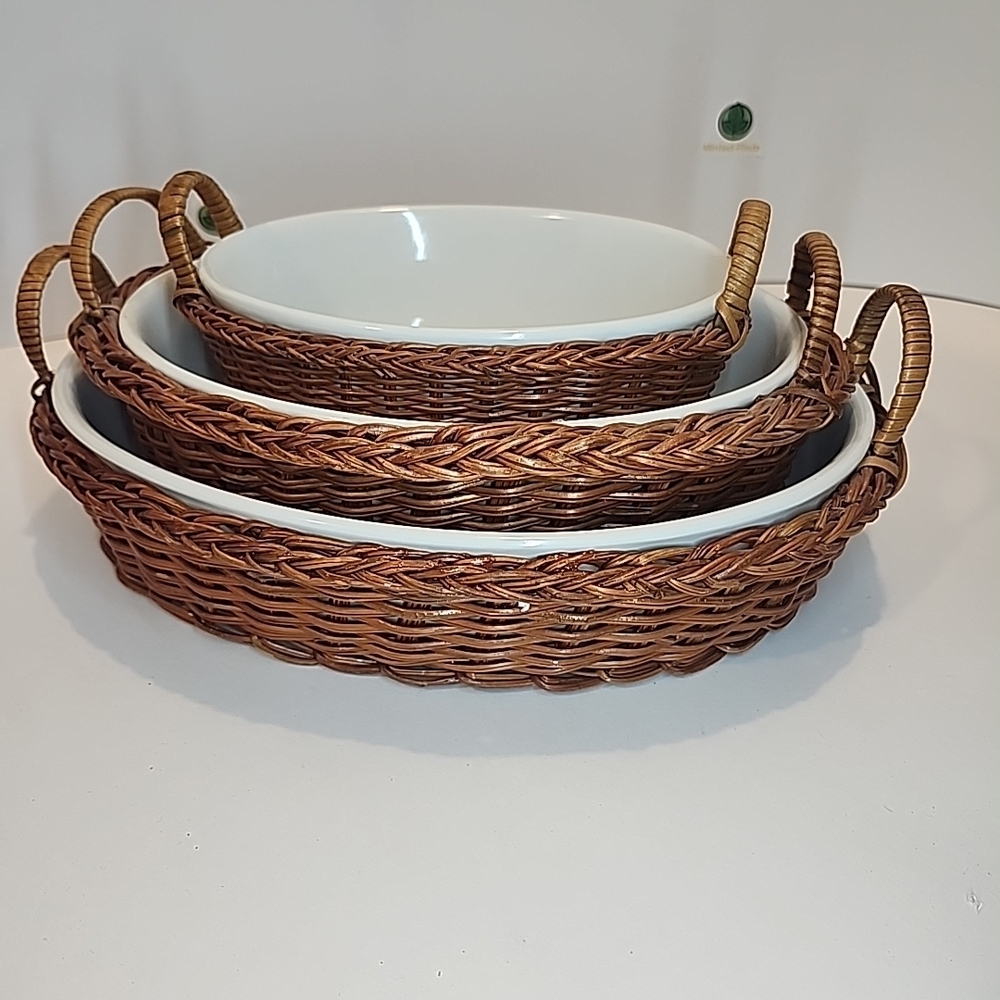 Woven Basket Food Storage Set - Brown and White